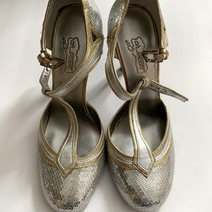 Oh Deer! Jamocha size 6 heels